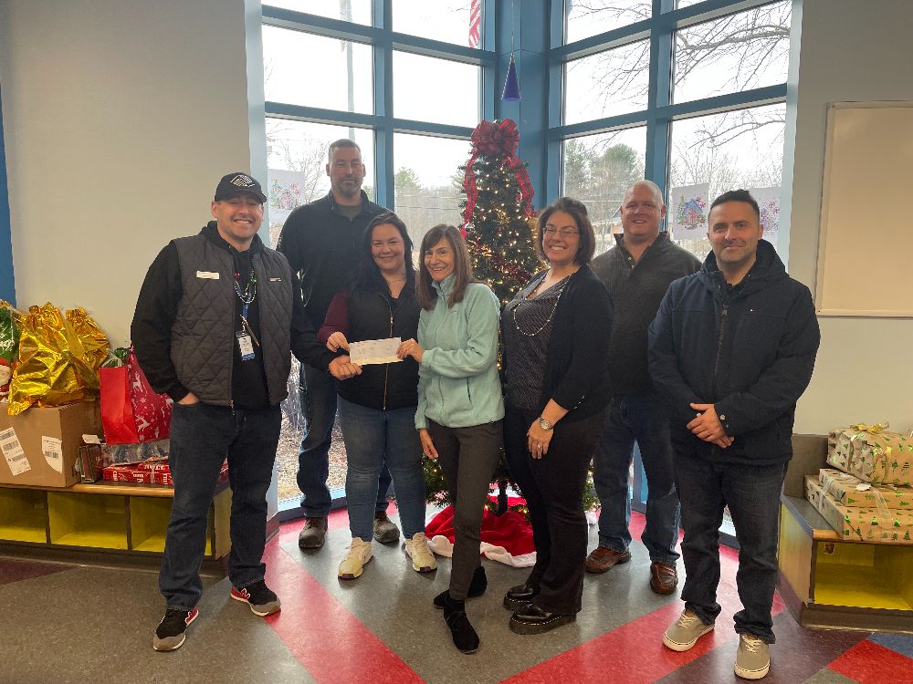 Liberty Employees Spread Holiday Cheer to Local Children in Need